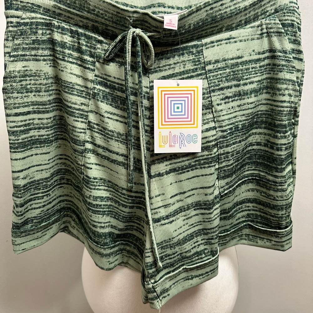 LuLaRoe Jessica pocket shorts